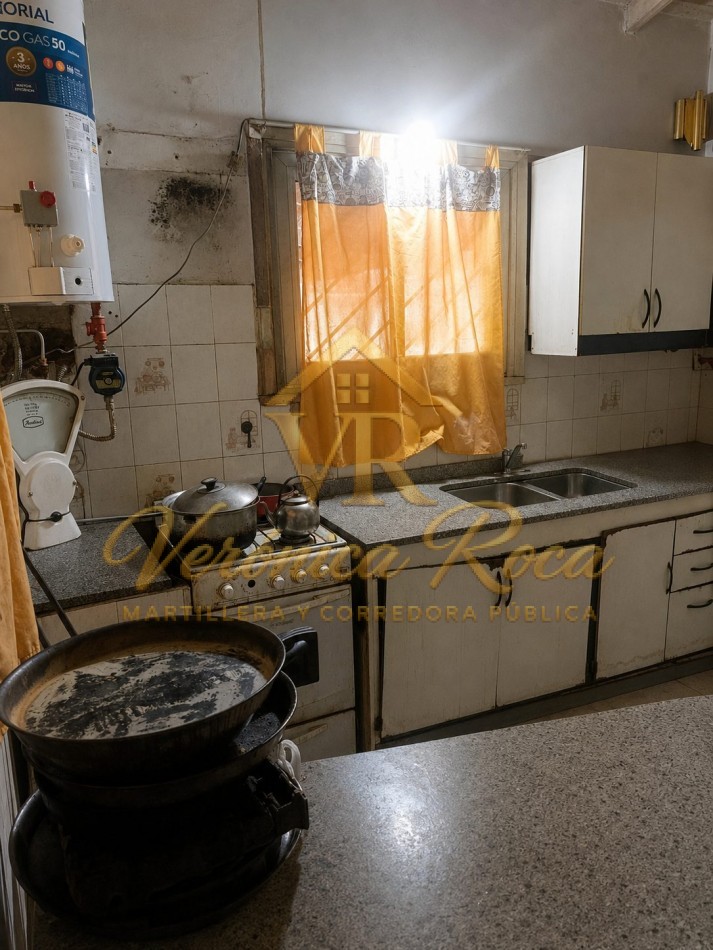 CASA EN VENTA - EL CURRO, CIUDAD EVITA