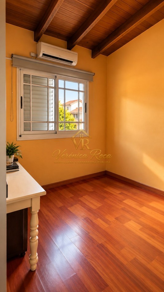 Casa 4 ambientes en venta - Barrio Democracia, Ciudad Evita.