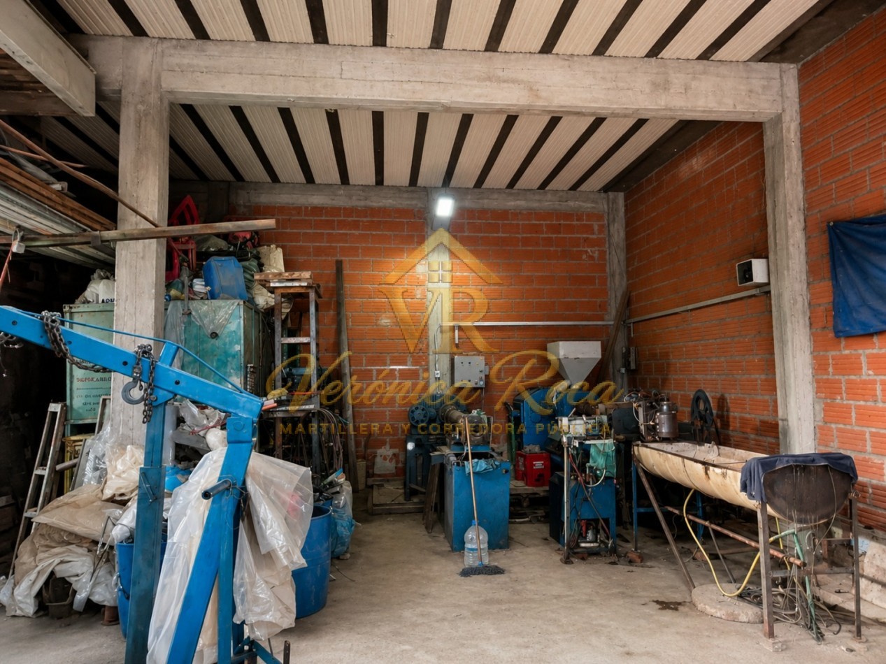 GALPON EN VENTA BARRIO QUERANDI, CIUDAD EVITA